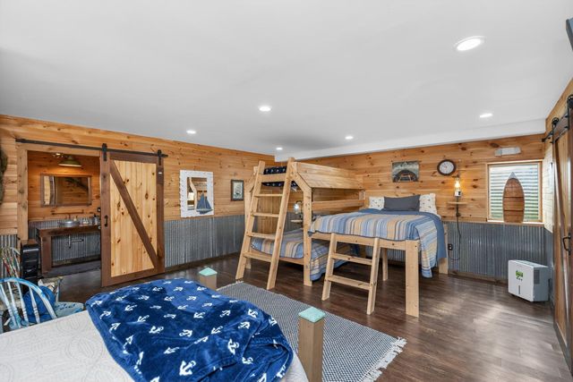 61258 Quinnesec Road, Cassopolis, MI 49031