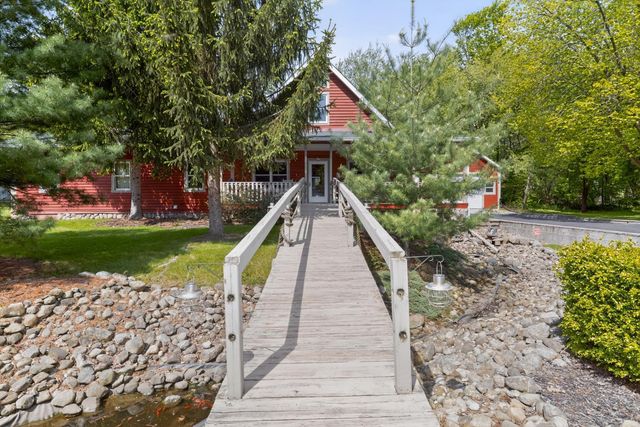 61258 Quinnesec Road, Cassopolis, MI 49031