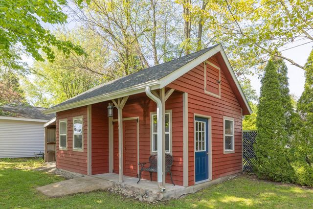 61258 Quinnesec Road, Cassopolis, MI 49031