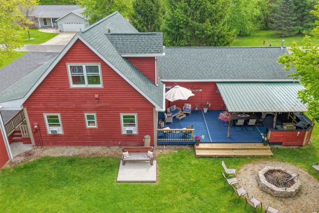 61258 Quinnesec Road, Cassopolis, MI 49031