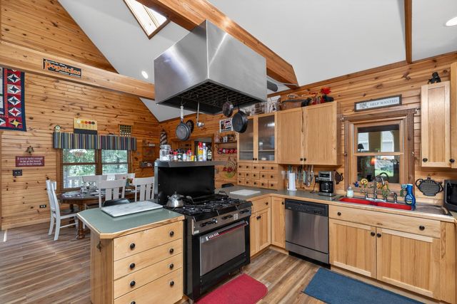 61258 Quinnesec Road, Cassopolis, MI 49031