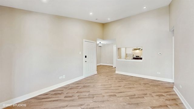 42 N Park Avenue 8, Lombard, IL 60148