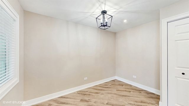 42 N Park Avenue 8, Lombard, IL 60148