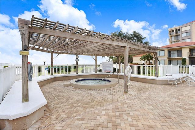 6104 PALMA DEL MAR BOULEVARD S 302, St Petersburg, FL 33715