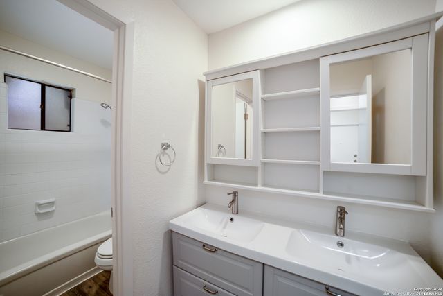 13906 TANGLE TREE ST, San Antonio, TX 78247