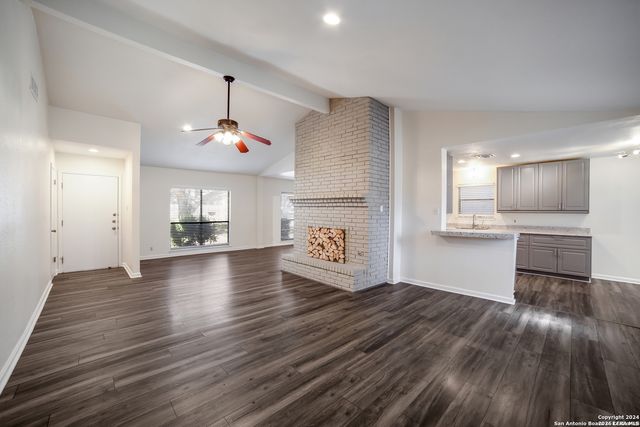 13906 TANGLE TREE ST, San Antonio, TX 78247