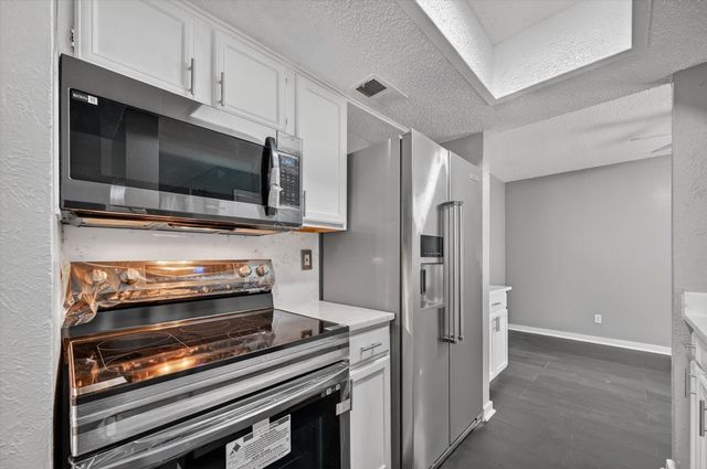 9170 FOREST Lane 107, Dallas, TX 75243