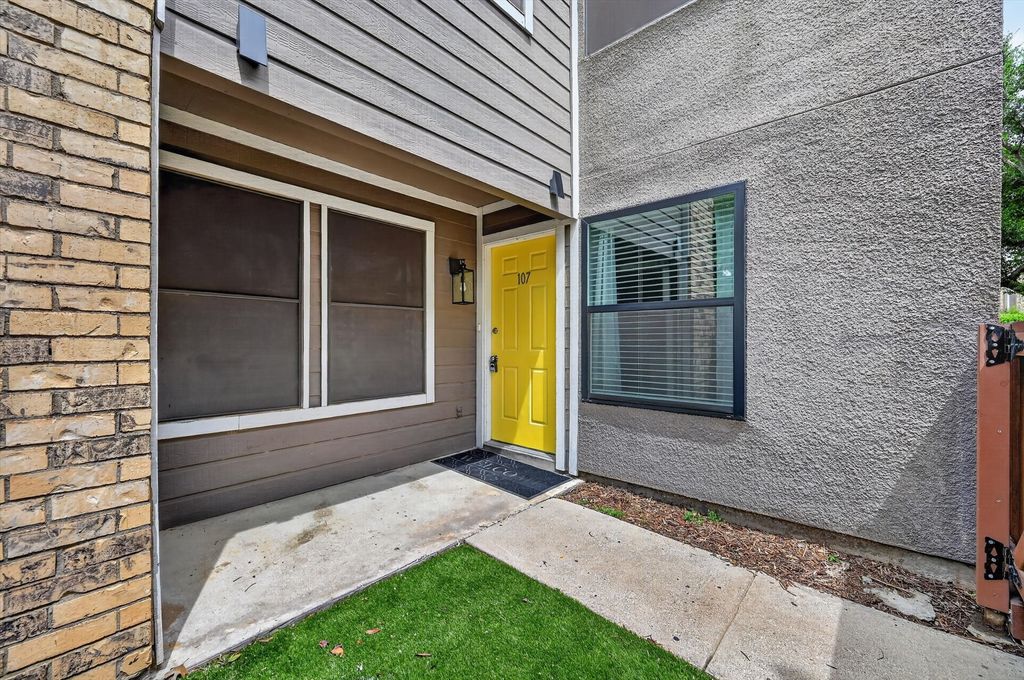 9170 FOREST Lane 107, Dallas, TX 75243