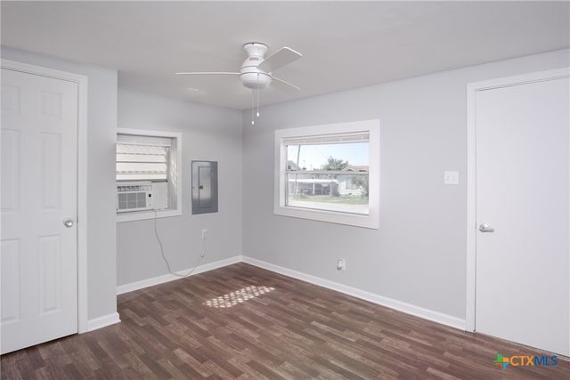 14 W Post Oak Avenue, Rogers, TX 76569