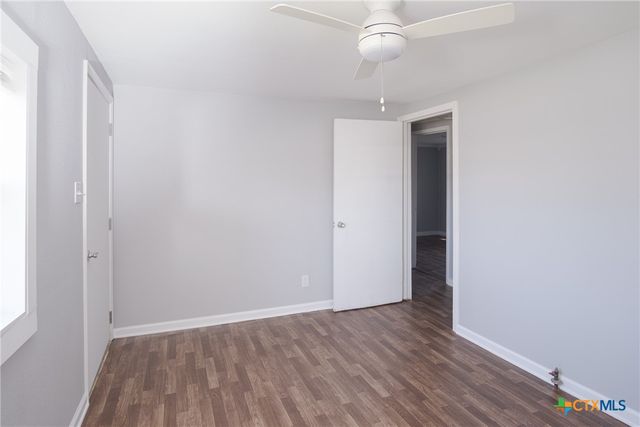 14 W Post Oak Avenue, Rogers, TX 76569