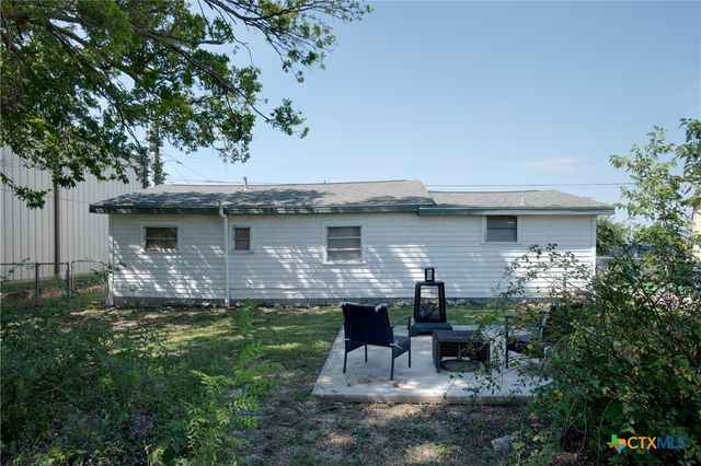 14 W Post Oak Avenue, Rogers, TX 76569