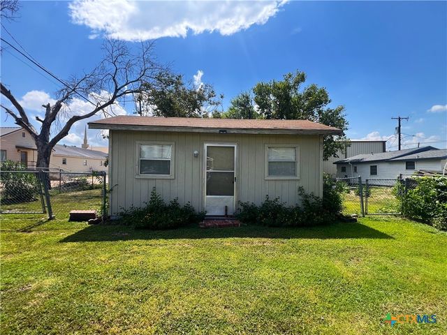 14 W Post Oak Avenue, Rogers, TX 76569