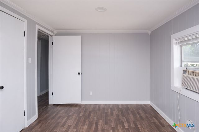 14 W Post Oak Avenue, Rogers, TX 76569