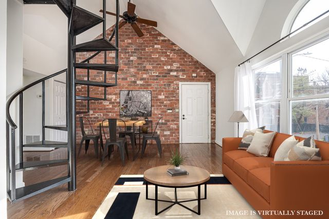 654 President Ronald Reagan Way, Nashville, TN 37210