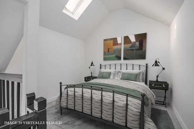 654 President Ronald Reagan Way, Nashville, TN 37210