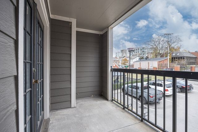 654 President Ronald Reagan Way, Nashville, TN 37210