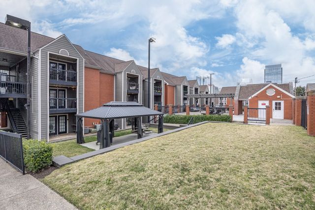 654 President Ronald Reagan Way, Nashville, TN 37210