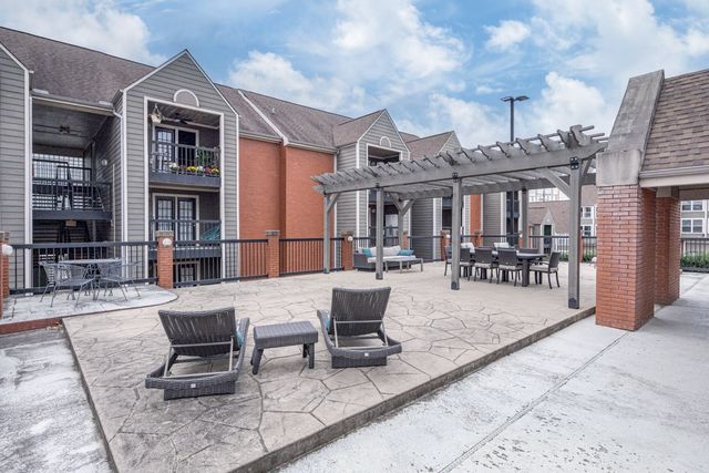 654 President Ronald Reagan Way, Nashville, TN 37210