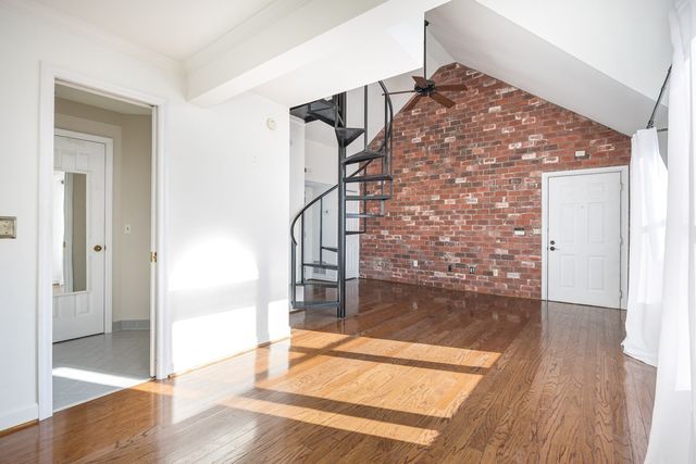 654 President Ronald Reagan Way, Nashville, TN 37210