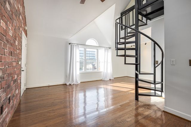 654 President Ronald Reagan Way, Nashville, TN 37210