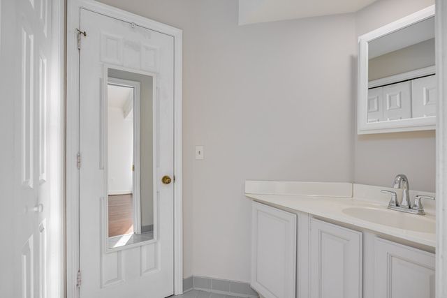 654 President Ronald Reagan Way, Nashville, TN 37210