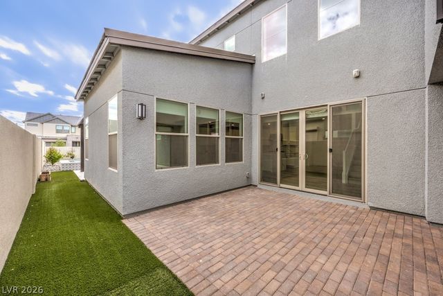 3200 Waterstone Avenue, Henderson, NV 89044