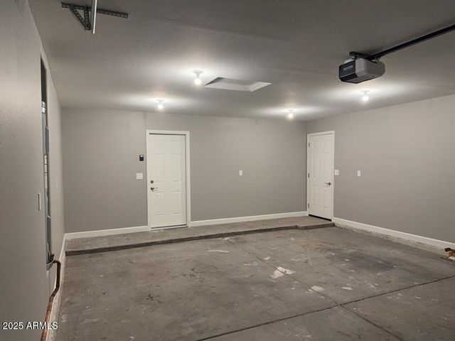 3605 W SAINT CHARLES Avenue, Phoenix, AZ 85041