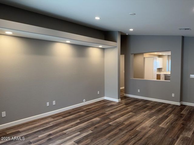 3605 W SAINT CHARLES Avenue, Phoenix, AZ 85041