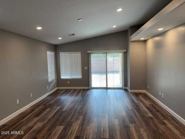 3605 W SAINT CHARLES Avenue, Phoenix, AZ 85041