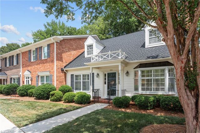 39-D Fountain Manor Drive, Greensboro, NC 27405
