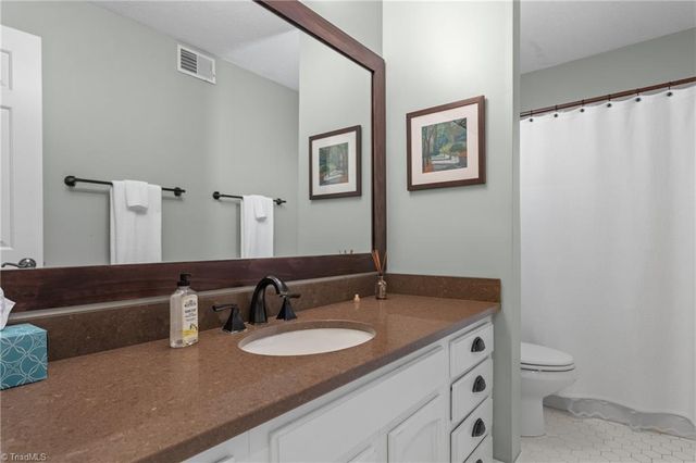 39-D Fountain Manor Drive, Greensboro, NC 27405