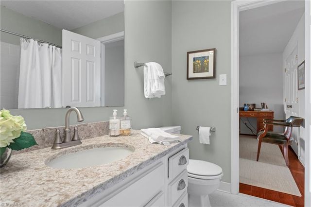 39-D Fountain Manor Drive, Greensboro, NC 27405