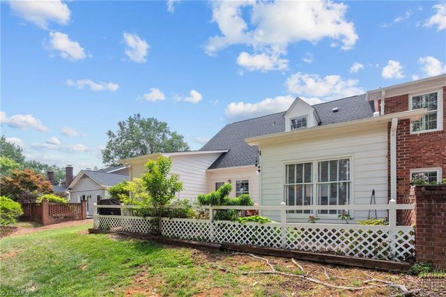 39-D Fountain Manor Drive, Greensboro, NC 27405