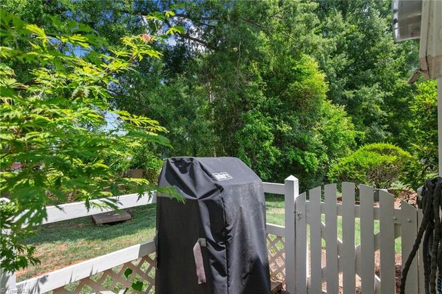 39-D Fountain Manor Drive, Greensboro, NC 27405