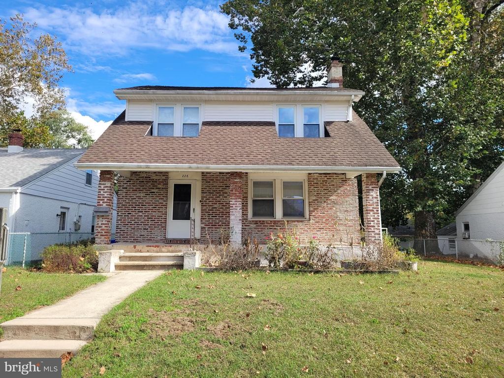 226 S MAPLE ST, Woodbury, NJ 08096