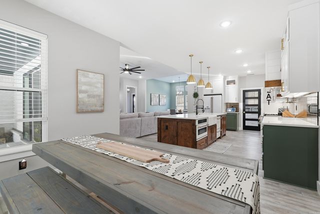 1708 E Holloway St, Morrilton, AR 72110