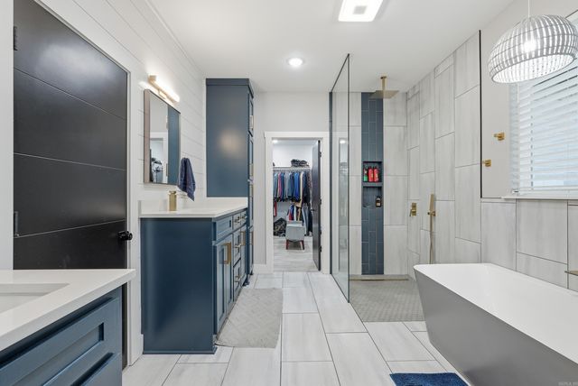 1708 E Holloway St, Morrilton, AR 72110