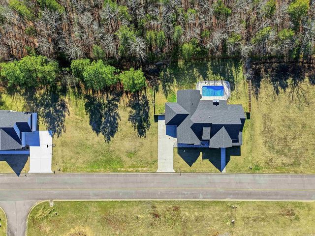 1708 E Holloway St, Morrilton, AR 72110