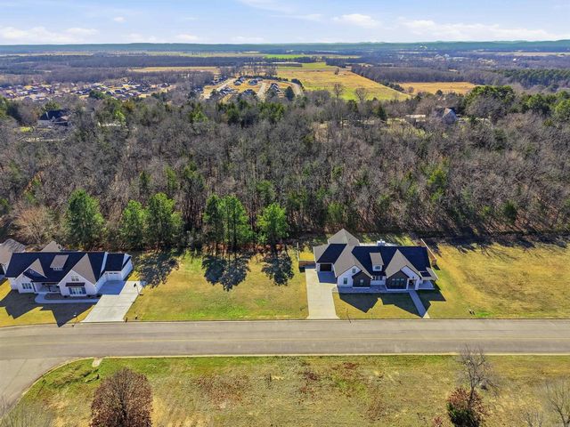 1708 E Holloway St, Morrilton, AR 72110