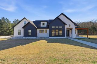 1708 E Holloway St, Morrilton, AR 72110