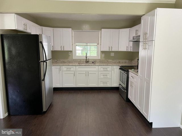 15713 POINTER RIDGE DR, Bowie, MD 20716