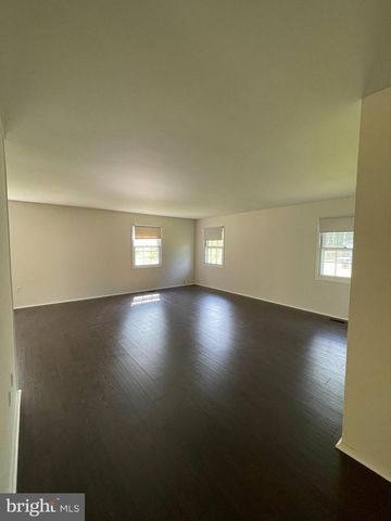 15713 POINTER RIDGE DR, Bowie, MD 20716