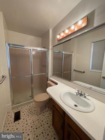 15713 POINTER RIDGE DR, Bowie, MD 20716
