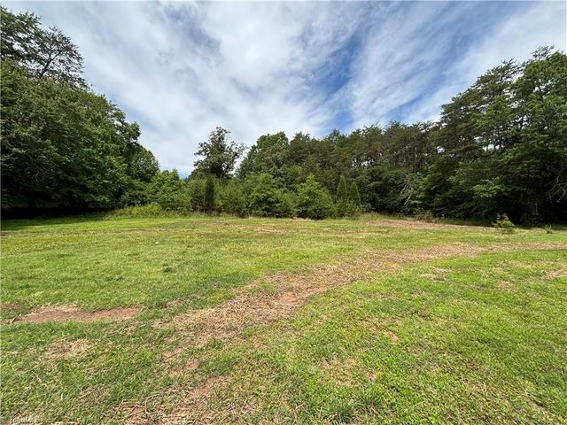 300 K Fork Road, Madison, NC 27025