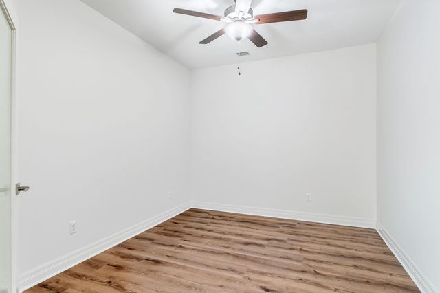 1413 S Canyon St, Wichita, KS 67235