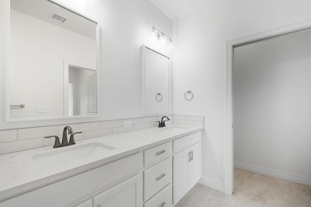 1413 S Canyon St, Wichita, KS 67235