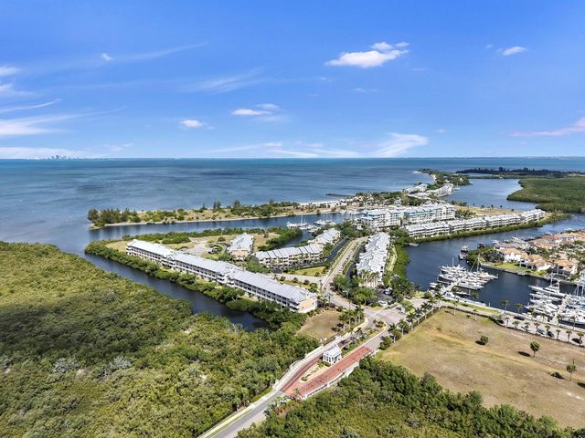3202 MANGROVE POINT DRIVE, Ruskin, FL 33570
