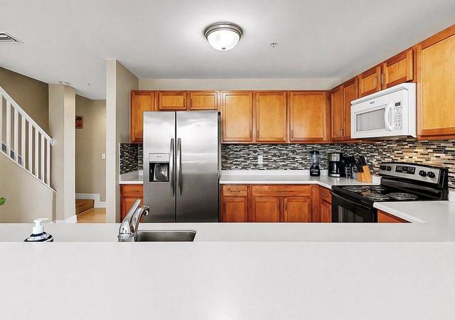 3202 MANGROVE POINT DRIVE, Ruskin, FL 33570