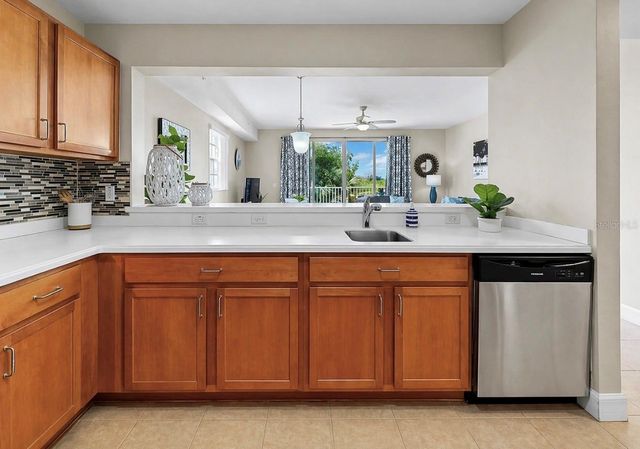 3202 MANGROVE POINT DRIVE, Ruskin, FL 33570