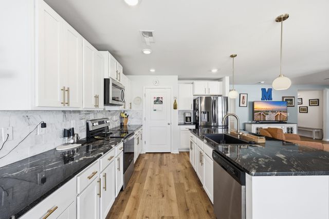 140 Golden Bear Circle, Longs, SC 29568